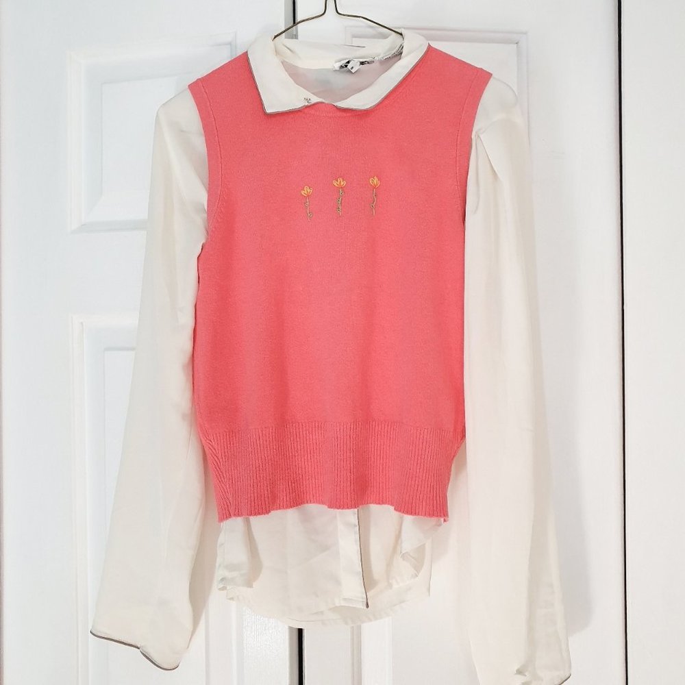 Embroidered Sleeveless sweater